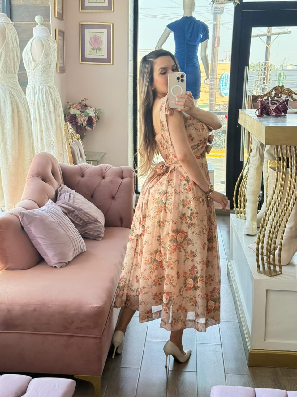 Vestido midi floral con tirantes anudados