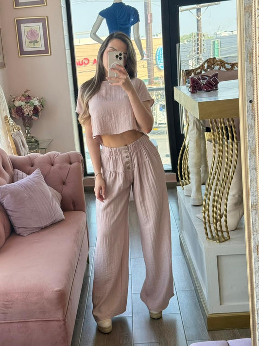 Set con top recto y pantalón de tiro alto con pretina