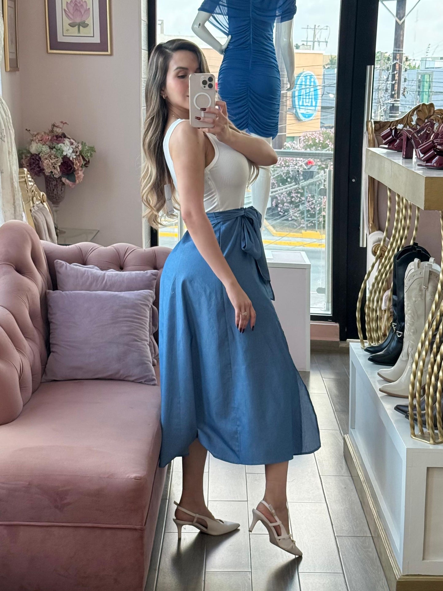 Vestido midi denim con abertura lateral