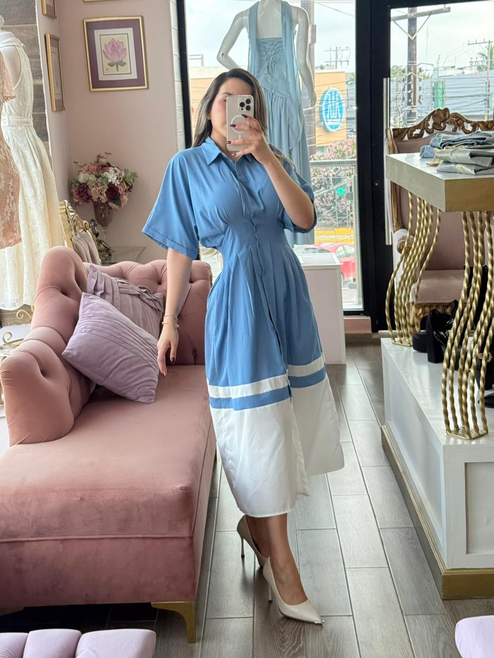 Vestido midi camisero con botones frontales
