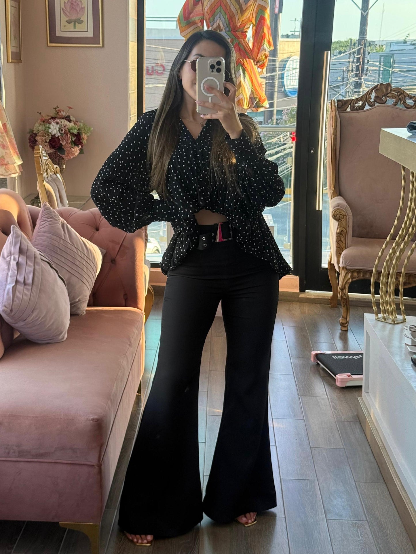 Ximena Dot Negro