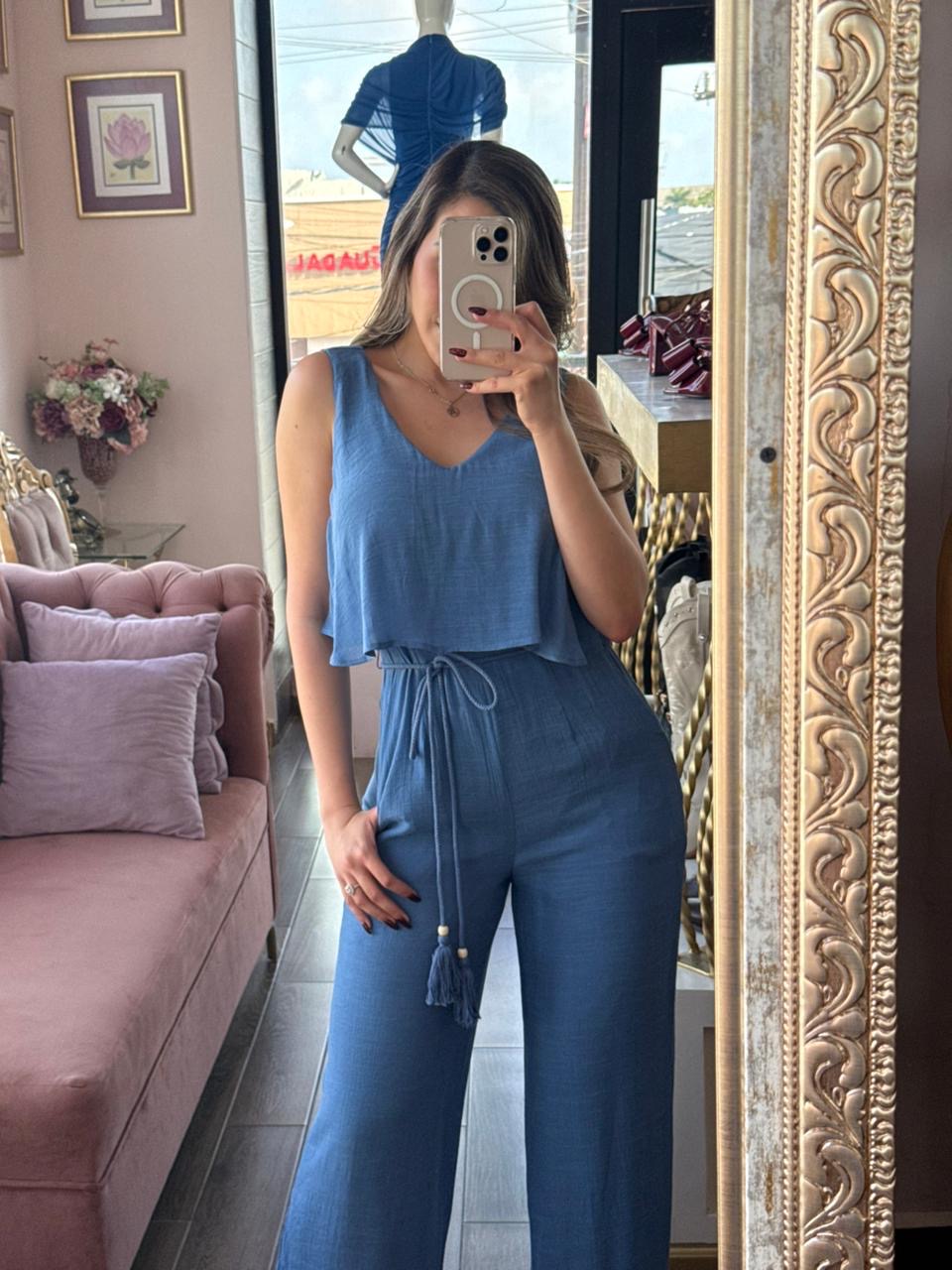 Jumpsuit con escote V de caída ligera