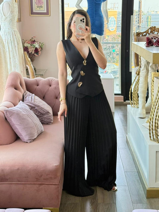 Set de blusa estructurada con pantalón plisado