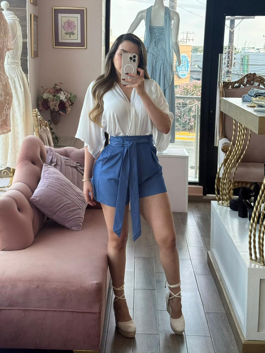 Jumpsuit corto con escote V