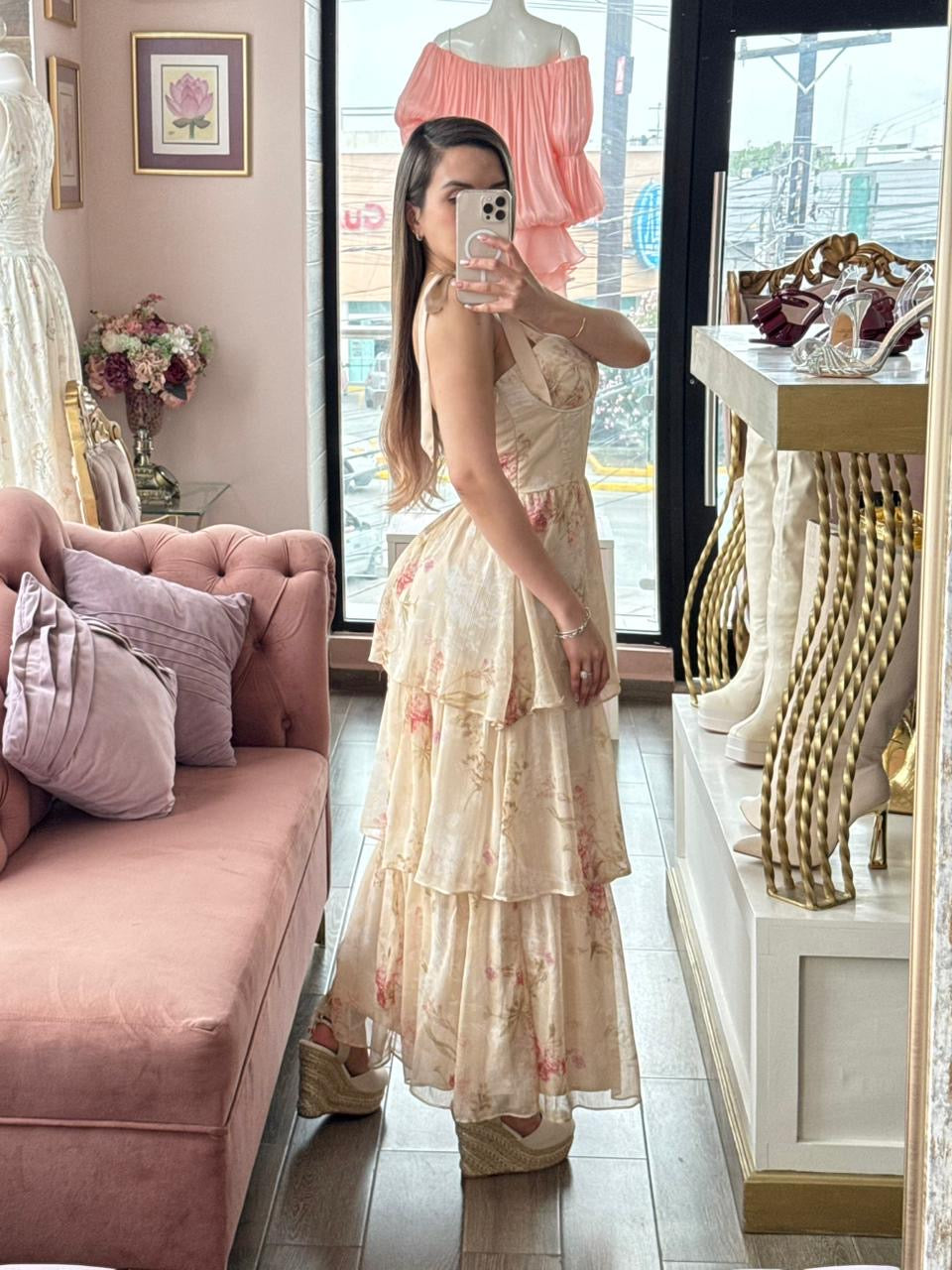 Vestido largo floral con tirantes anudados