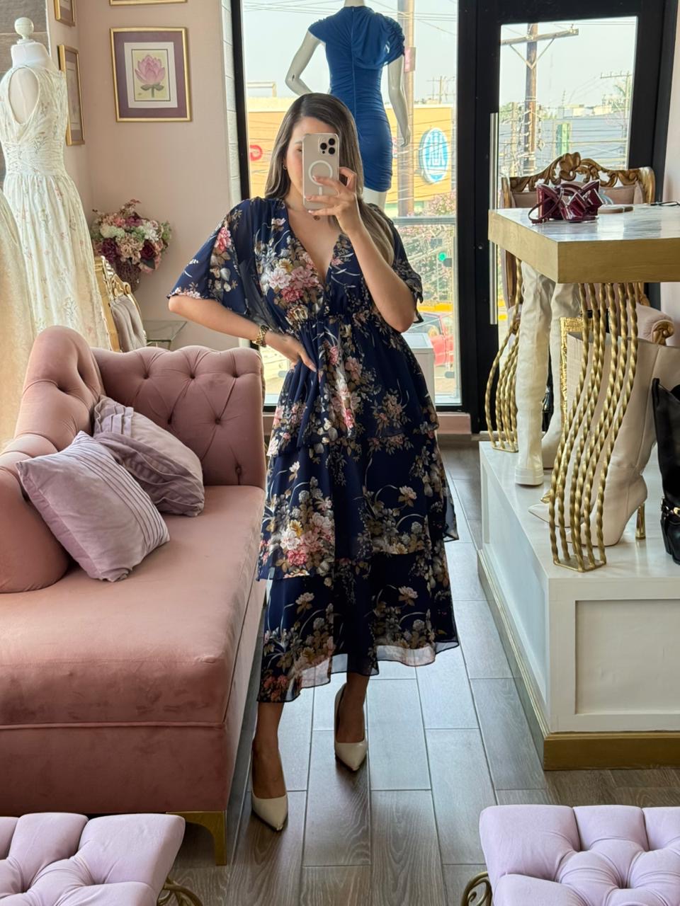 Vestido midi de olanes con estampado floral