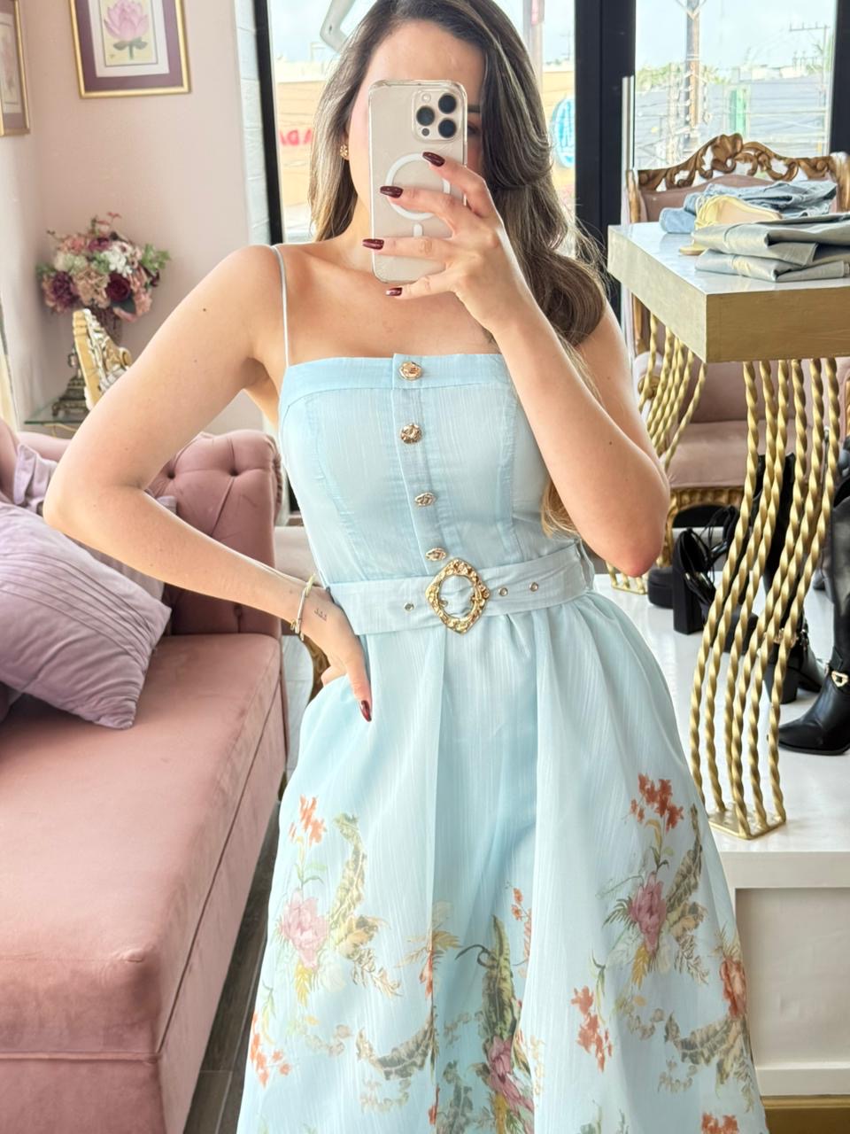 Vestido midi floral de tirantes