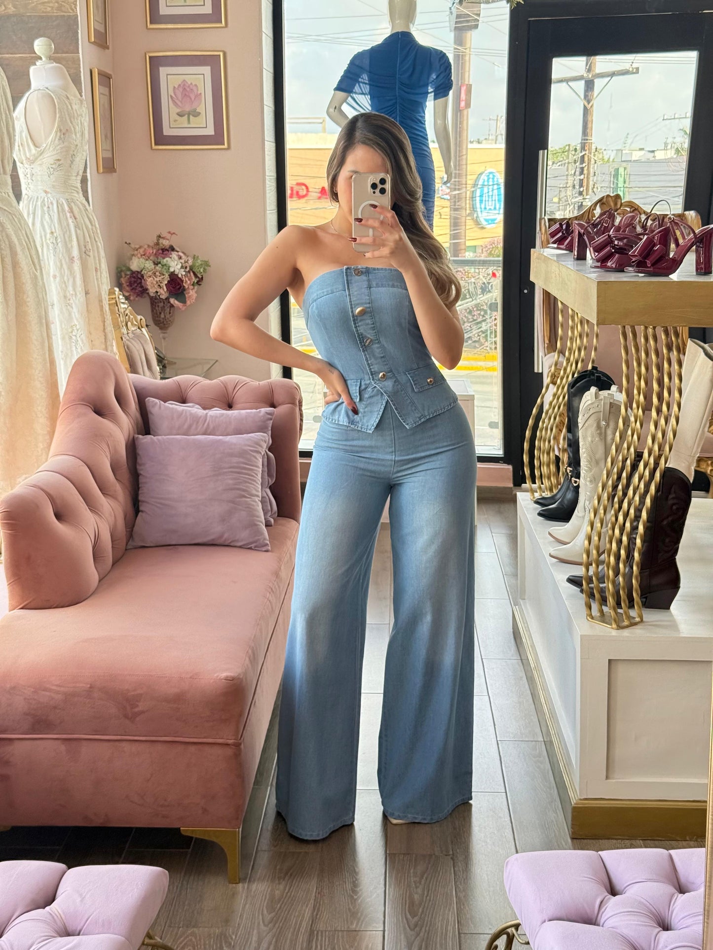 Jumpsuit denim strapless de caída fluida