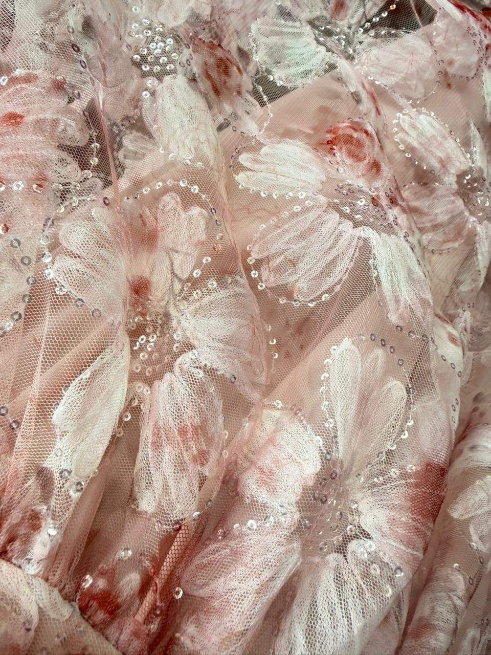 Vestido corto floral de escote cuadrado y mangas abullonadas