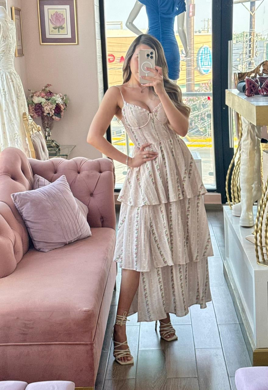 Vestido largo de tirantes con estampado floral