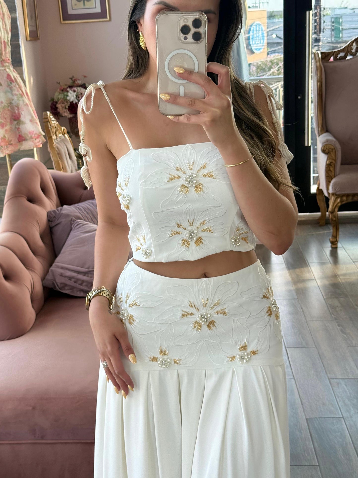 Set: Lucía