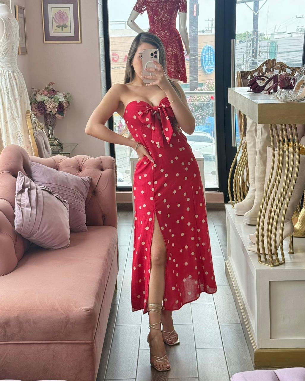 Vestido largo strapless con estampado de lunares