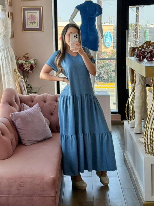 Vestido largo con olanes de escote V