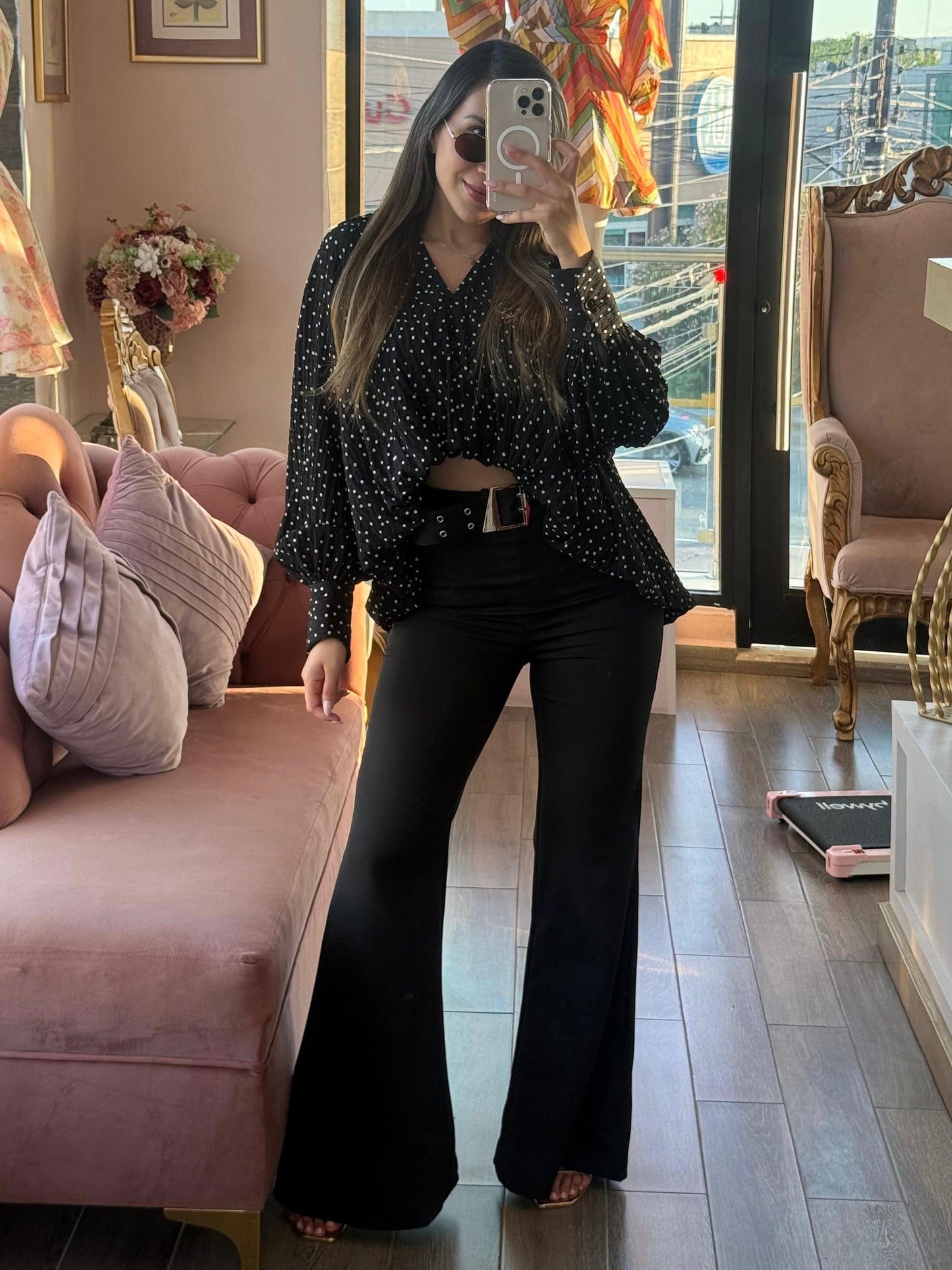 Ximena Dot Negro
