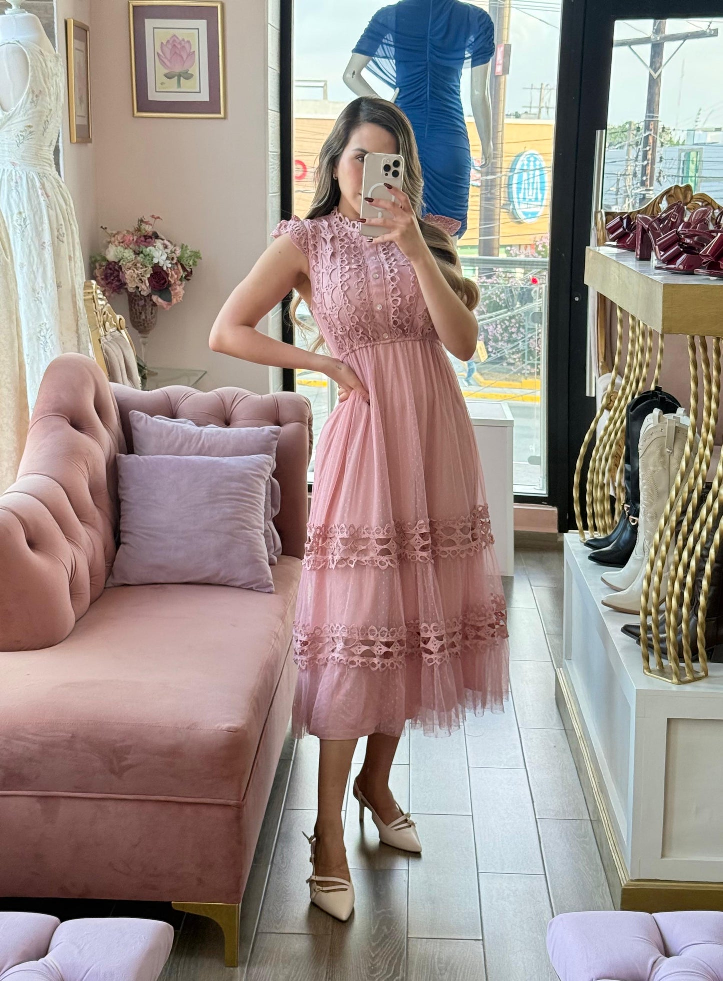 Vestido midi con tul de encaje