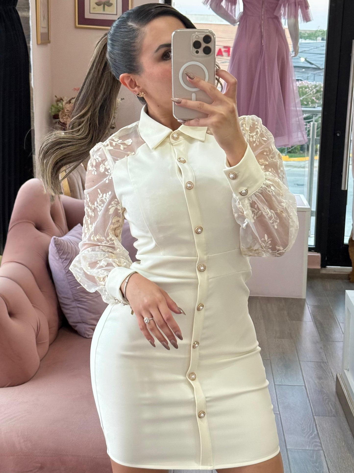 Vestido corto Manga larga de Encaje