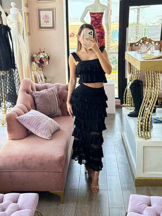 Conjunto Texturizado: Crop Top y Falda Tiered (en capas)