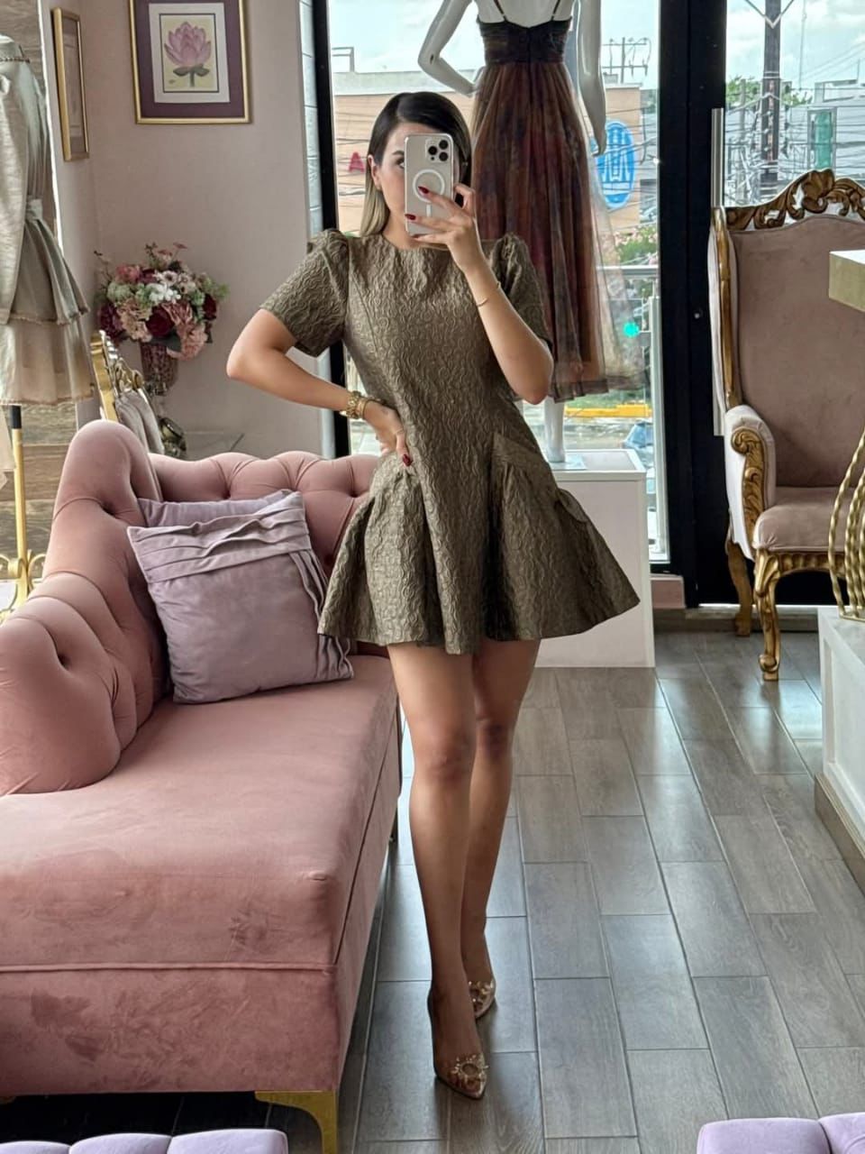 Vestido corto manga corta