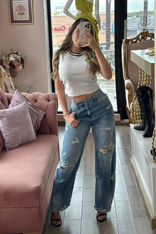 Jeans Denim con corte amplio y detalles desgastados