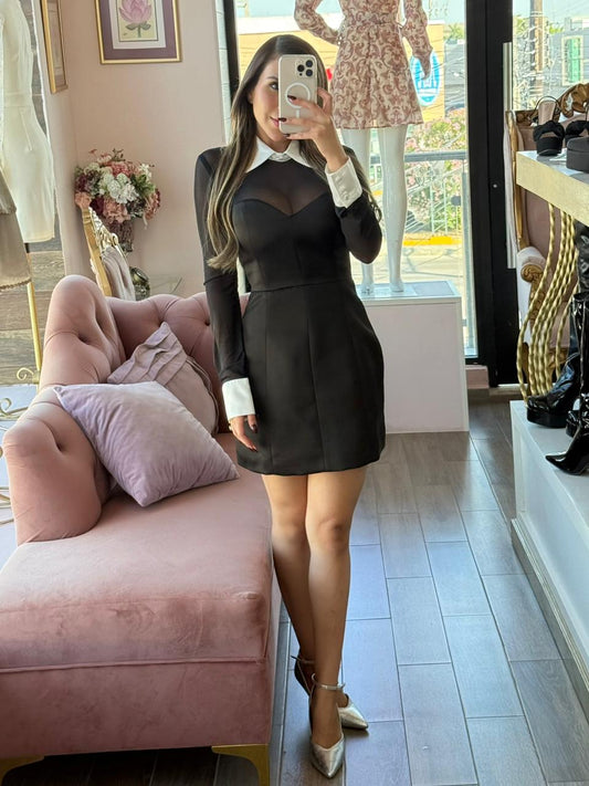 Vestido corto manga larga con cuello, puños en contraste