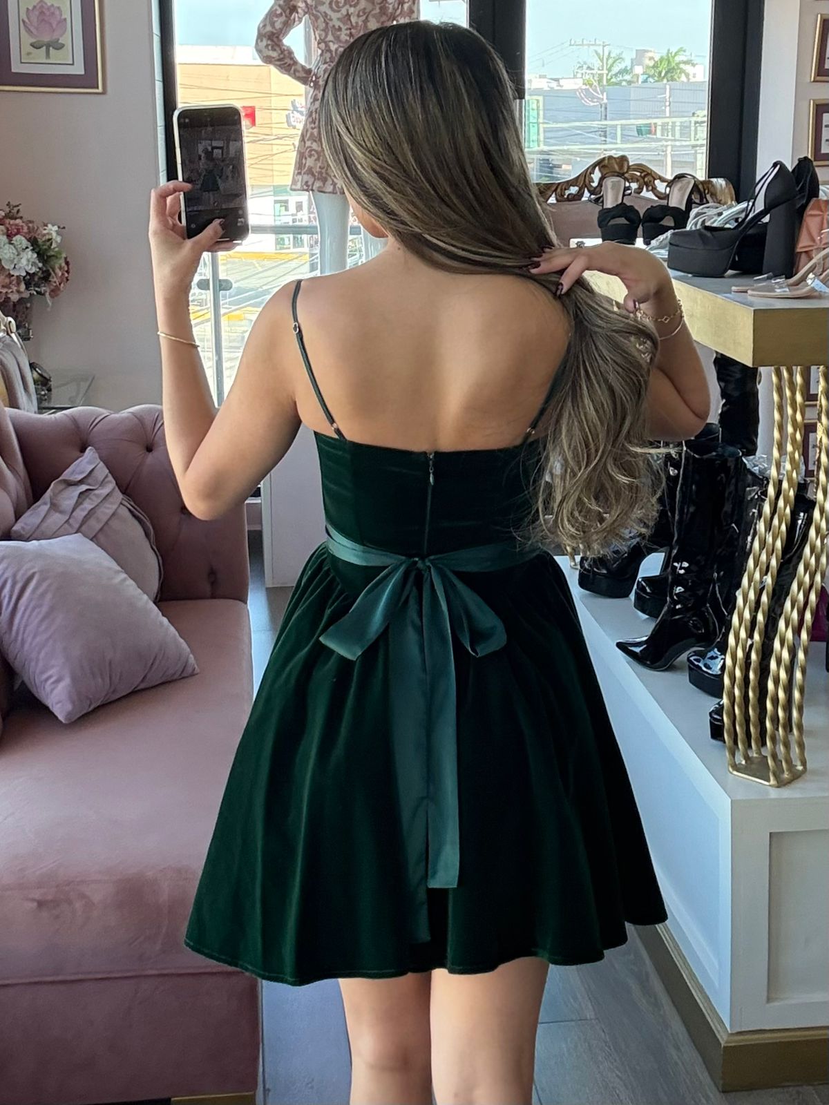Vestido corto terciopelo con escote profundo