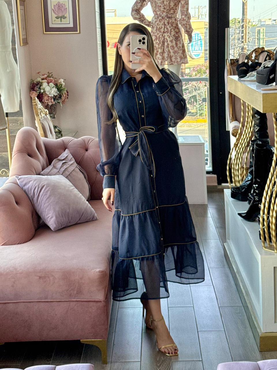 Vestido midi camisero manga de organza, caída en capas