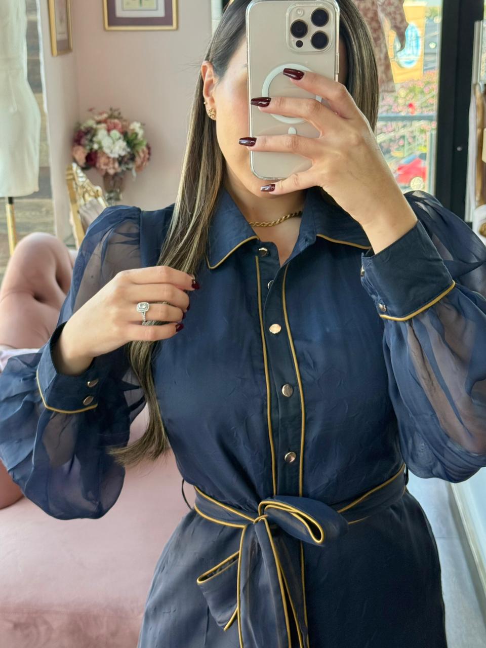 Vestido midi camisero manga de organza, caída en capas