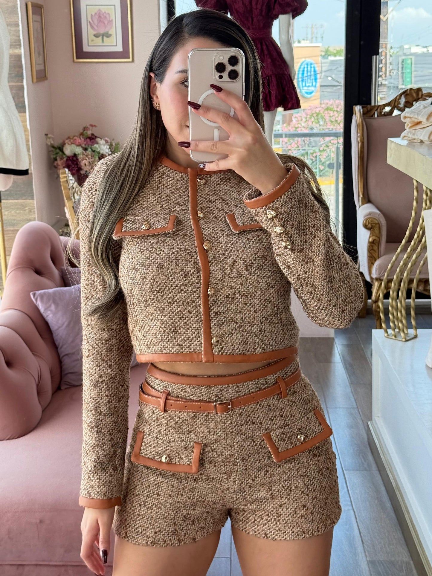 Set corto de tweed con detalles de vinipiel