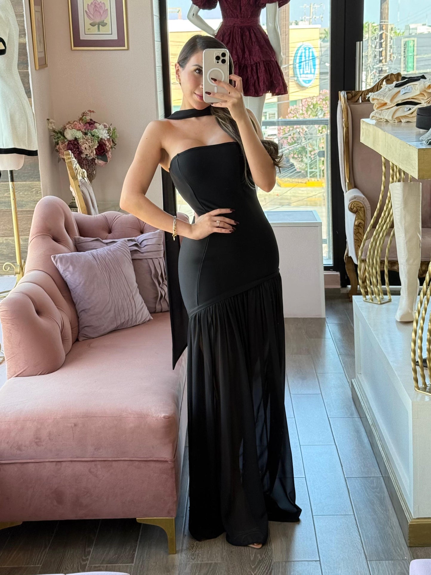 Vestido largo verde negro strapless con abertura lateral