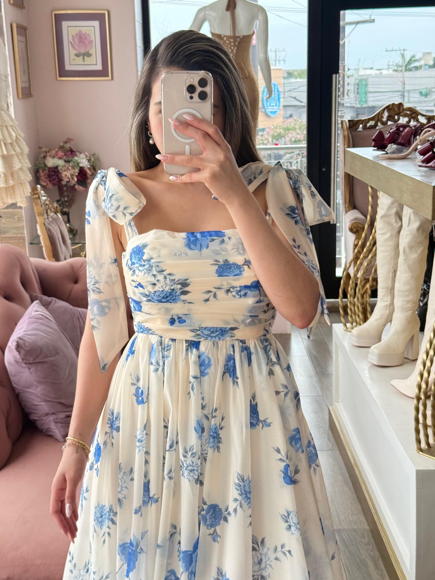 Vestido midi con estampado floral, tirantes con lazo y escote recto