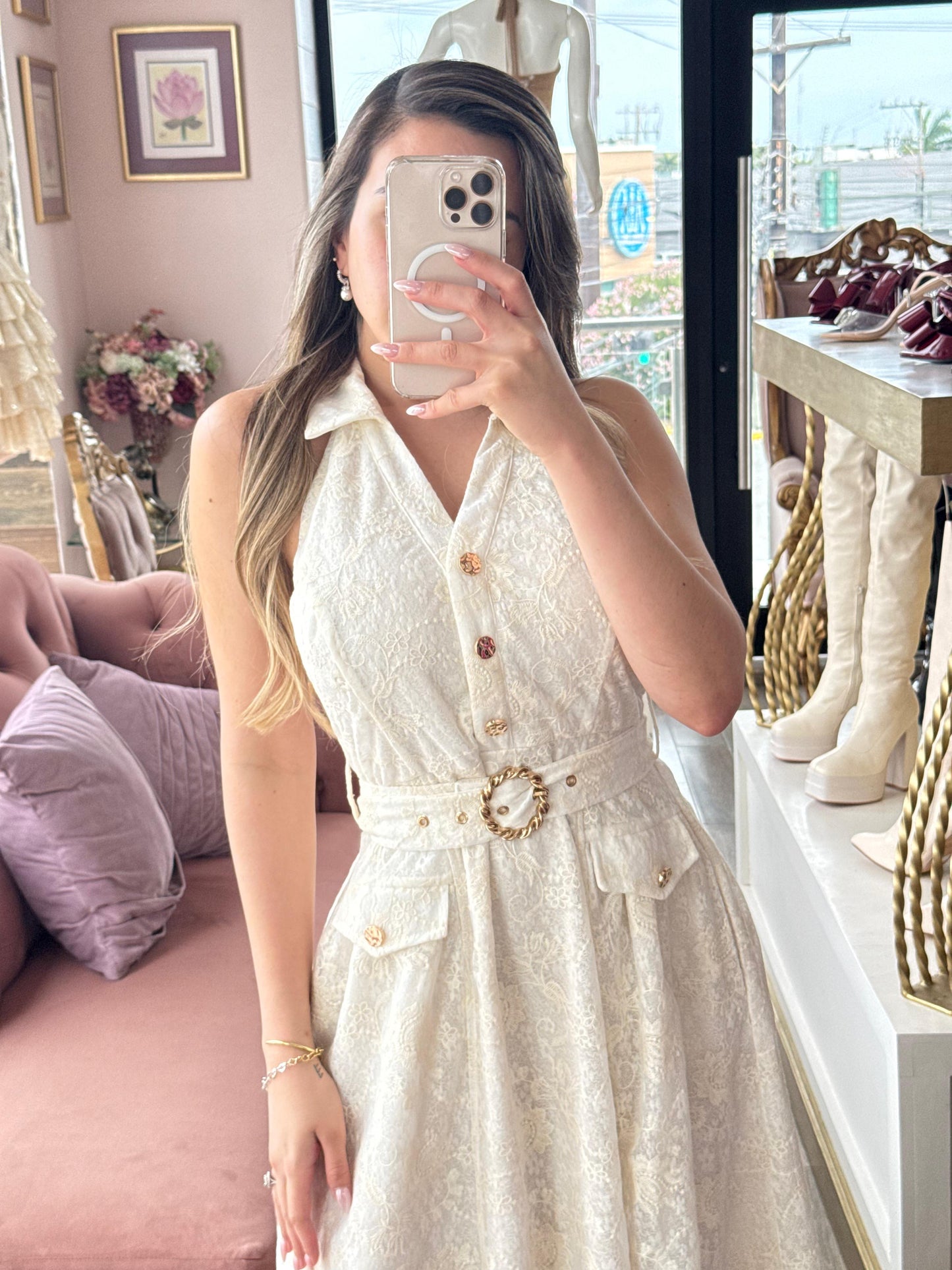 Vestido midi con cuello camisero y falda de caída fluida
